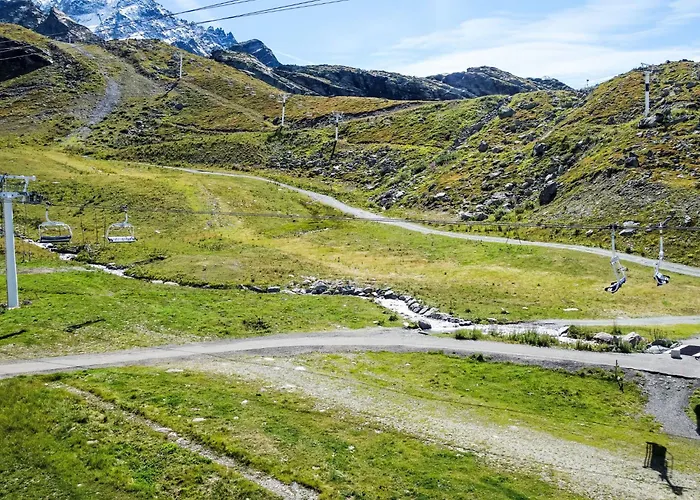 Le Roc De Peclet By Interhome Val Thorens